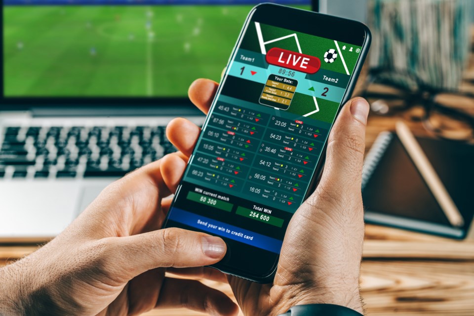 Exploring VIP Programs in Online Casinos 10