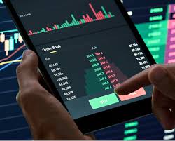 Understanding the Dynamics of Crypto Arbitrage Trading Understanding the Dynamics of Crypto Arbitrage Trading
